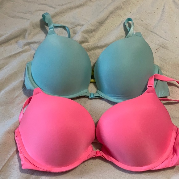 Victoria's Secret Other - (2) Victoria’s Secret bras